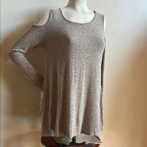 Acemi Heathered Gray Cold Shoulder Tunic